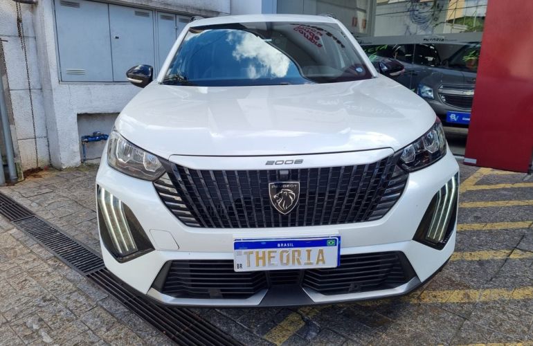 Peugeot 2008 1.0 Turbo 200 Allure - Foto #2