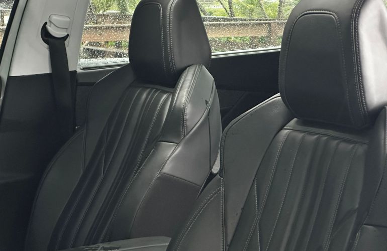 Peugeot 5008 1.6 THP Griffe Pack (Aut) - Foto #4