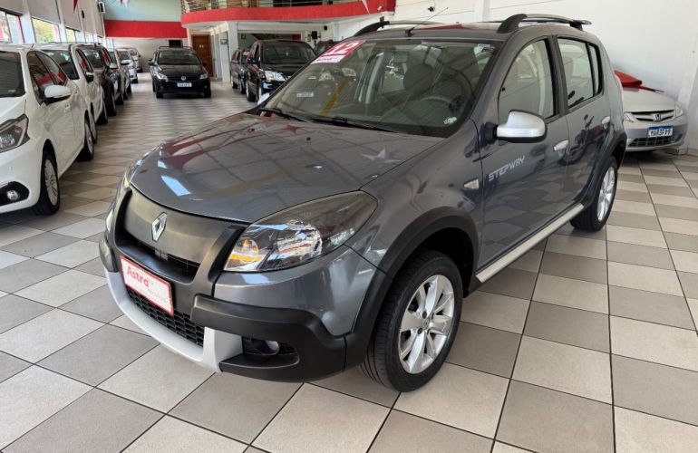 Renault Sandero Stepway 1.6 16V (Flex) - Foto #8