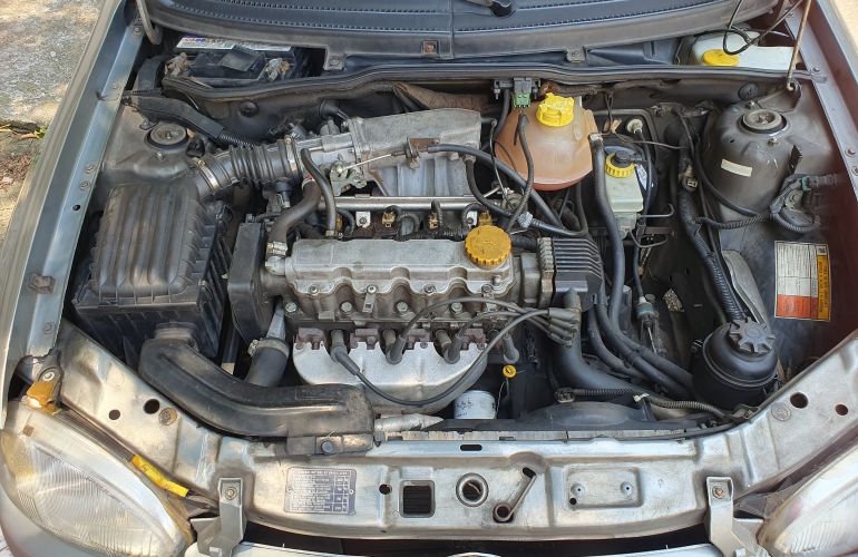 Chevrolet Corsa Sedan GLS 1.6 MPFi 16V - Foto #6