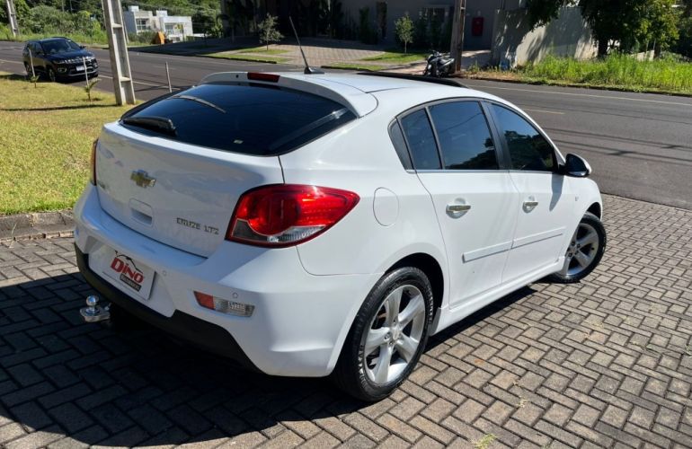 Chevrolet Cruze Sport6 LTZ 1.8 16V Ecotec (Aut) (Flex) - Foto #4