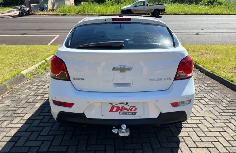 Chevrolet Cruze Sport6 LTZ 1.8 16V Ecotec (Aut) (Flex) - Foto #5