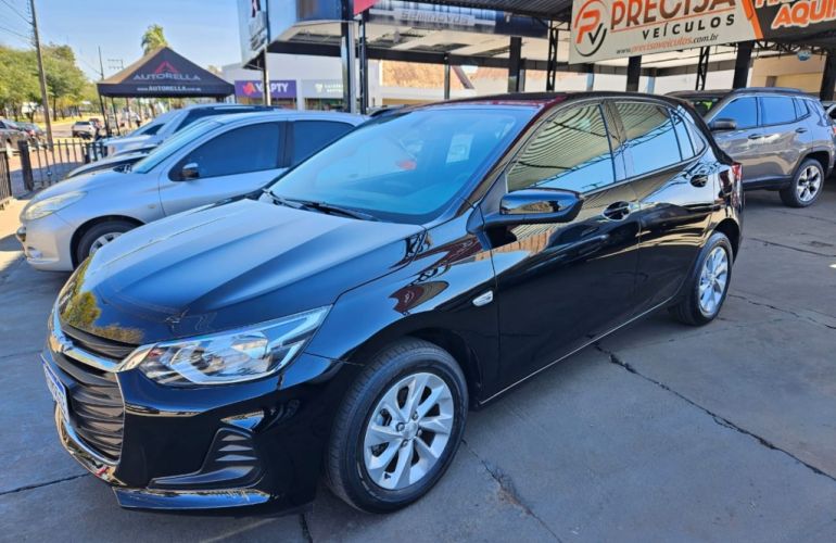 Chevrolet Onix 1.0 LT - Foto #1