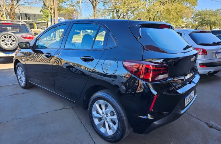 Chevrolet Onix 1.0 LT - Foto #2