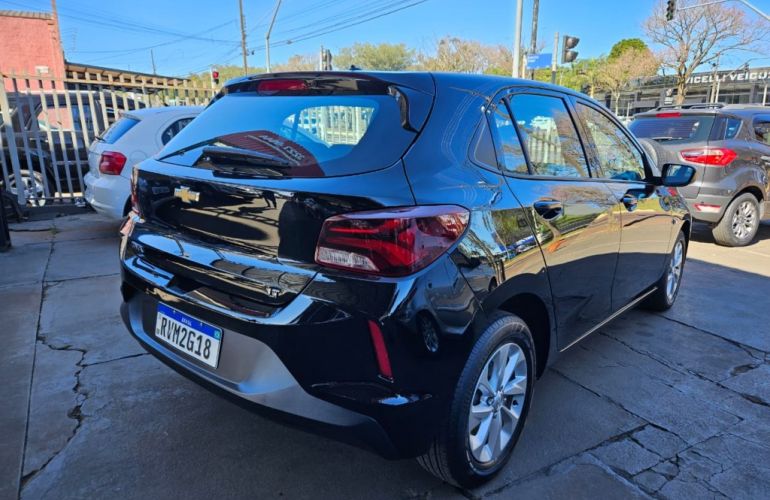 Chevrolet Onix 1.0 LT - Foto #3