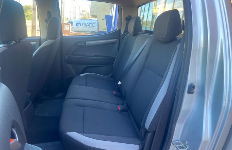 Chevrolet S10 2.5 ECOTEC SIDI Advantage (Cabine Dupla) - Foto #9