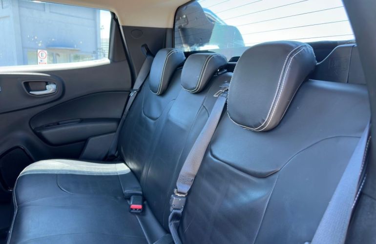 Fiat Toro 1.8 16V Evo Freedom - Foto #9