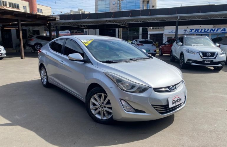 Hyundai Elantra 2.0 GLS (Aut) (Flex) - Foto #4