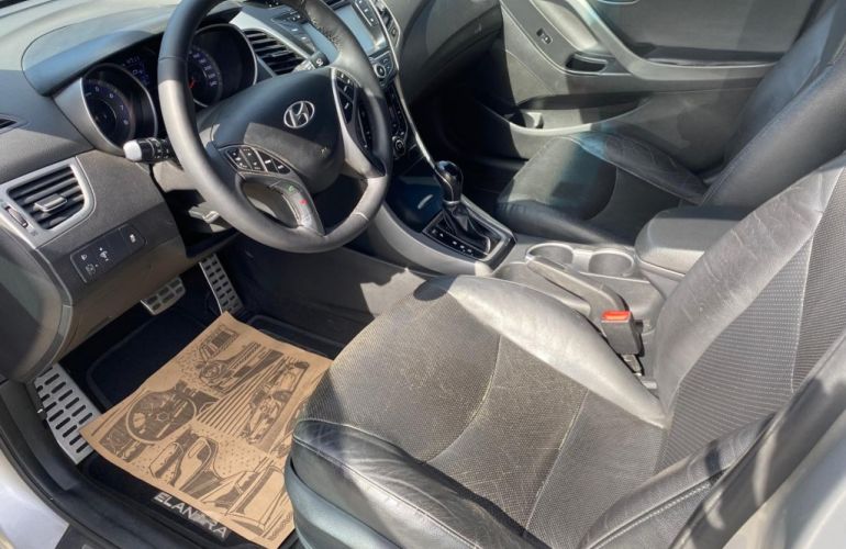 Hyundai Elantra 2.0 GLS (Aut) (Flex) - Foto #6