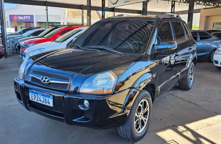 Hyundai Tucson GL 2.7 V6 24V 4WD (aut.) - Foto #1