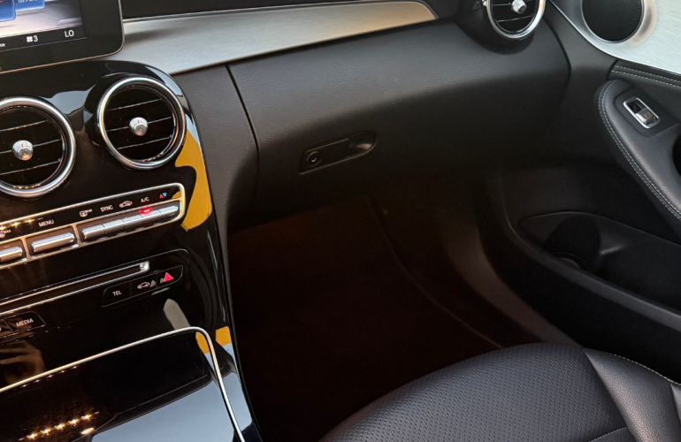 Mercedes-Benz C 180 1.6 CGI Turbo - Foto #6