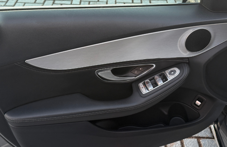 Mercedes-Benz C 180 1.6 CGI Turbo - Foto #7