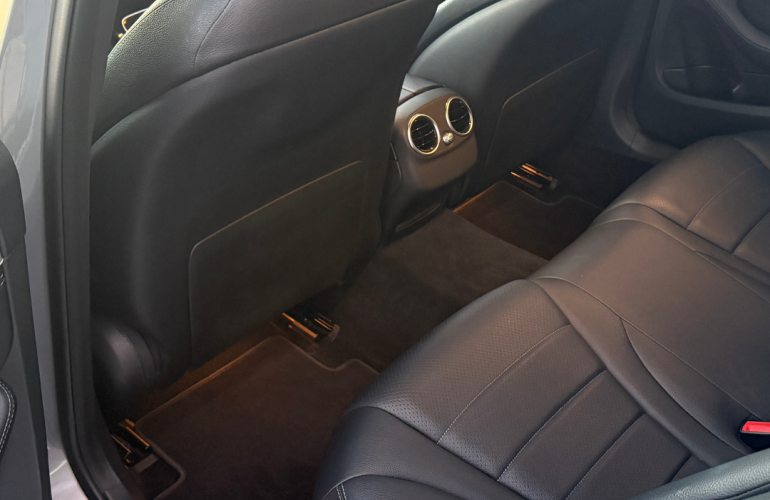 Mercedes-Benz C 180 1.6 CGI Turbo - Foto #8