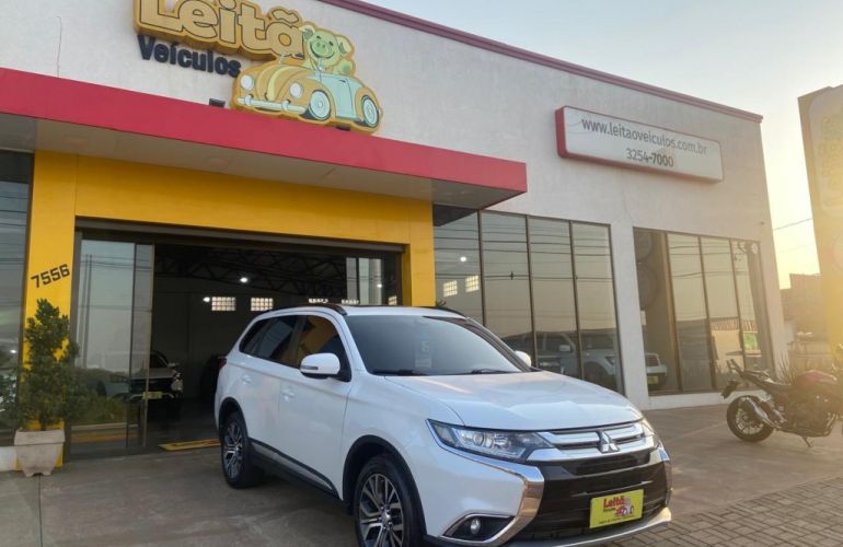 Mitsubishi Outlander 2.0 16V CVT - Foto #3