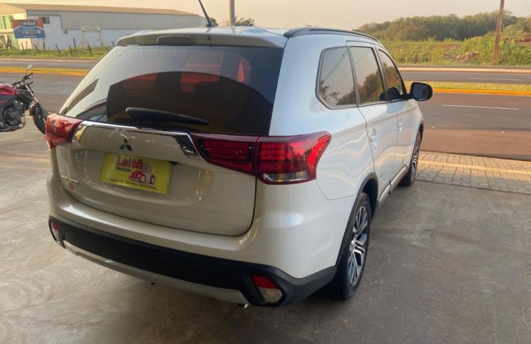 Mitsubishi Outlander 2.0 16V CVT - Foto #8