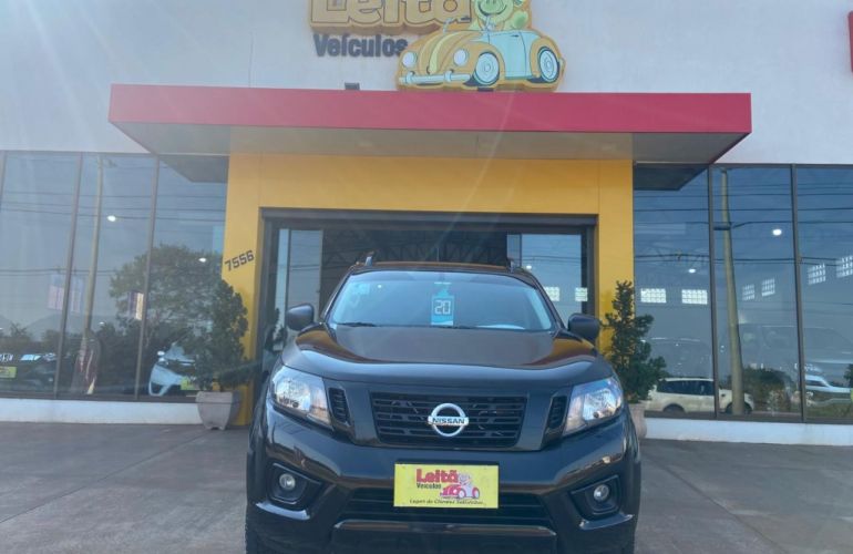 Nissan Frontier 2.3 CD Attack 4x4 (Aut) - Foto #2