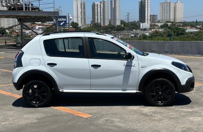 Renault Sandero 1.6 Stepway 8v - Foto #10