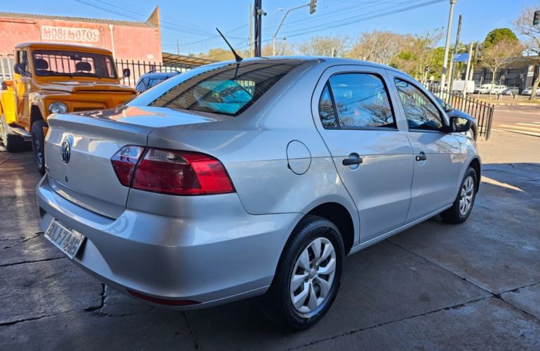 Volkswagen Voyage 1.0 MPI City (Flex) - Foto #2