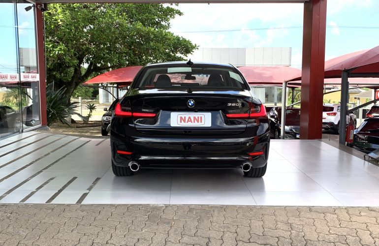 BMW 320i Sport - Foto #6