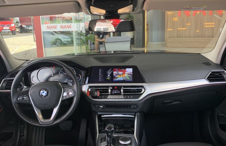 BMW 320i Sport - Foto #5