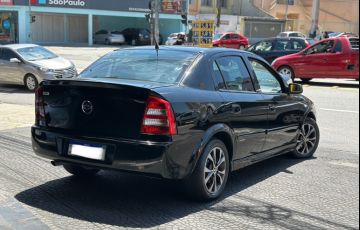 Chevrolet Astra 2.0 MPFi Comfort Sedan 8V Multipower - Foto #4