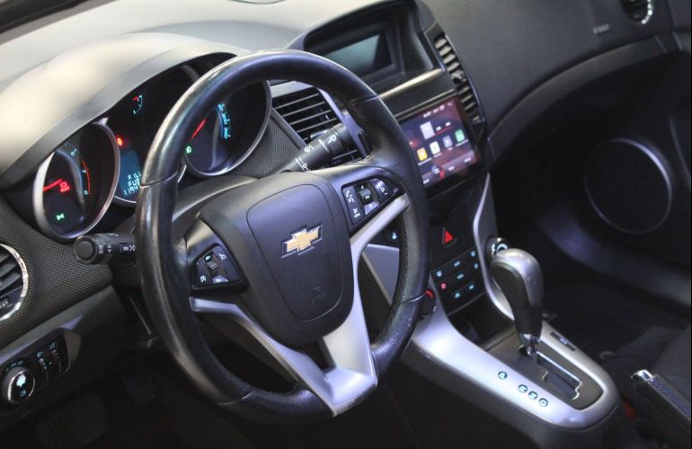 Chevrolet Cruze 1.8 LT 16v - Foto #3