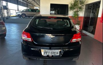 Chevrolet Onix 1.0 MPFi LT 8v - Foto #5