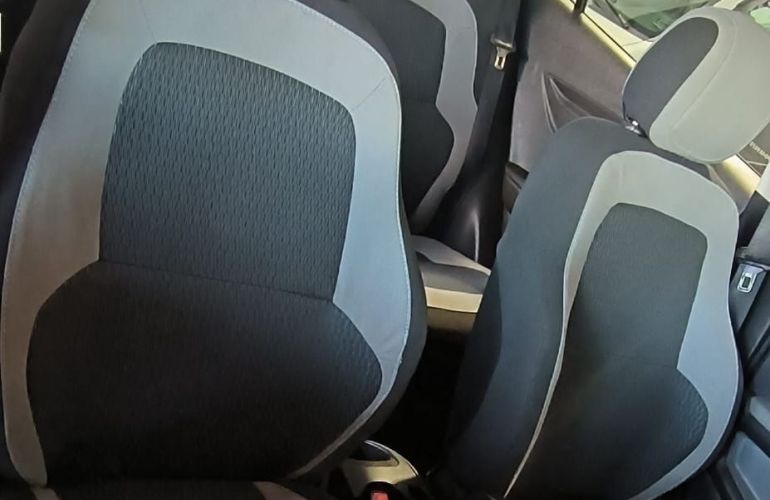 Chevrolet Onix 1.0 MPFi LT 8v - Foto #9