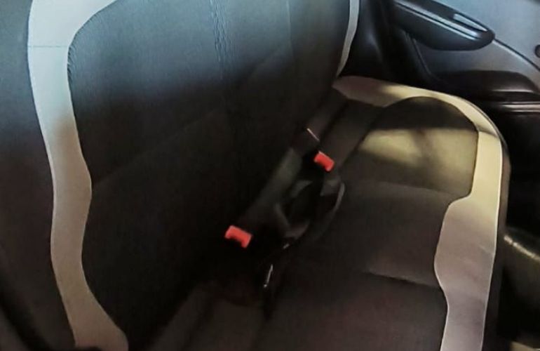 Chevrolet Onix 1.0 MPFi LT 8v - Foto #10