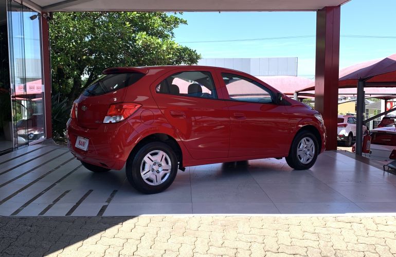 Chevrolet Onix 1.4 LT SPE/4 - Foto #4