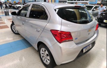 Chevrolet Onix 1.0 MPFi LT 8v - Foto #6