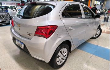Chevrolet Onix 1.0 MPFi LT 8v - Foto #7