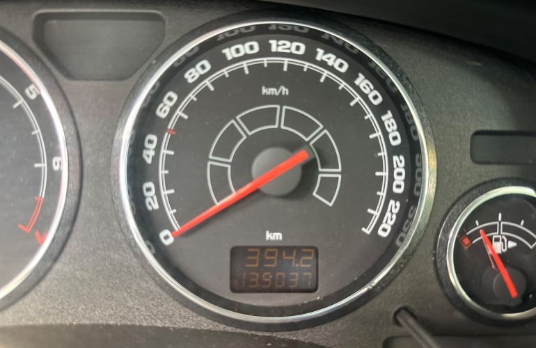 Chevrolet Zafira 2.0 MPFi Expression 8v - Foto #9