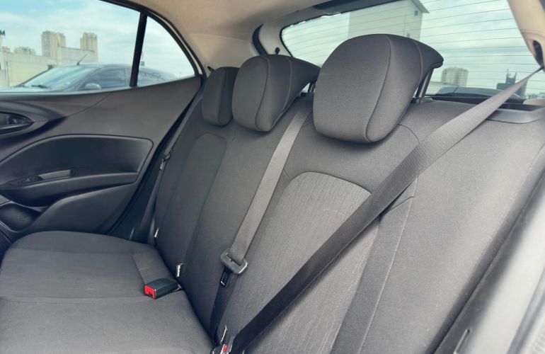 Fiat Argo 1.8 E.torq Precision At6 - Foto #9