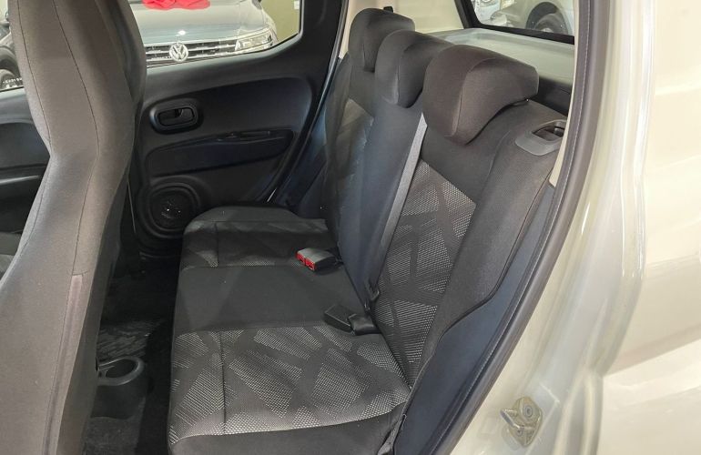 Fiat Mobi 1.0 Evo Flex Like. Manual - Foto #6