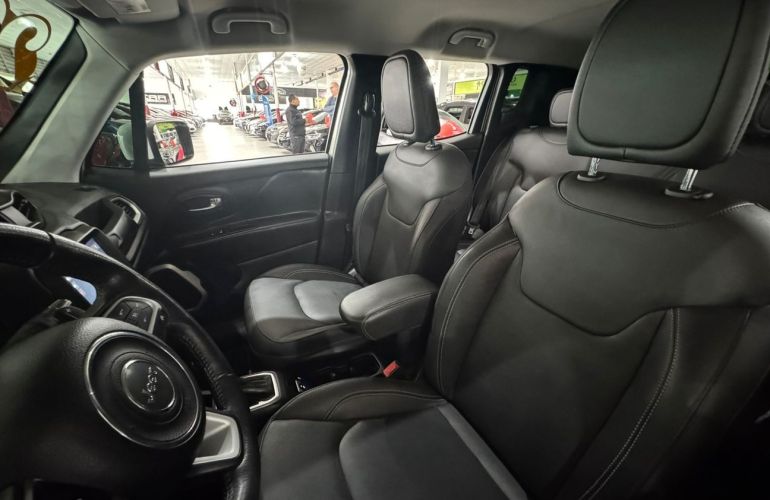 Jeep Renegade 2.0 16V Turbo Longitude 4x4 - Foto #7