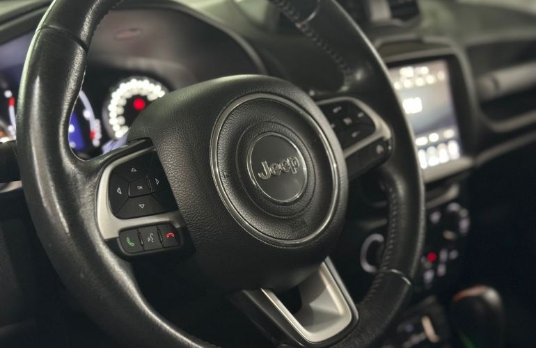 Jeep Renegade 2.0 16V Turbo Longitude 4x4 - Foto #9