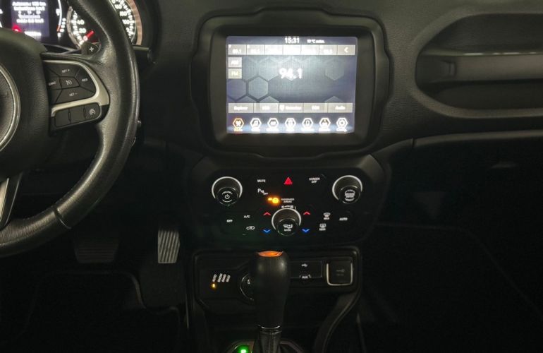 Jeep Renegade 2.0 16V Turbo Longitude 4x4 - Foto #10