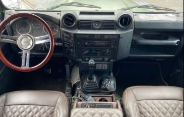 Land Rover Defender 2.4 130 4x4 Turbo - Foto #4
