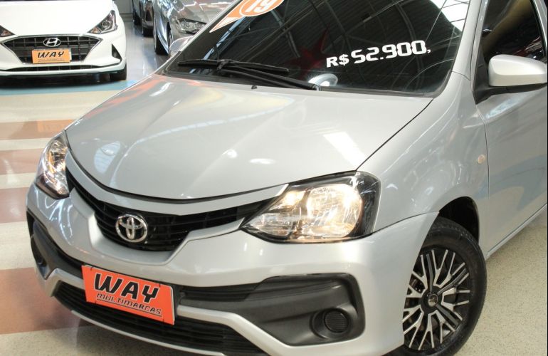 Toyota Etios 1.3 X 16v - Foto #5