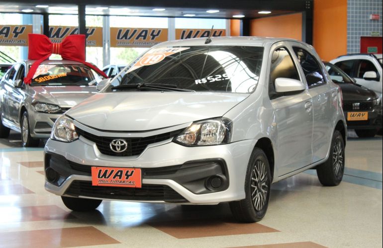 Toyota Etios 1.3 X 16v - Foto #10