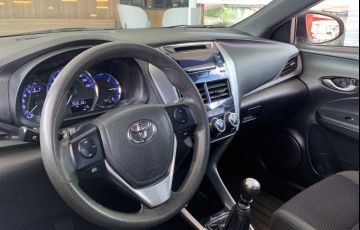 Toyota Yaris 1.3 XL (Flex) - Foto #3