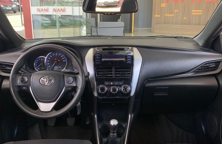 Toyota Yaris 1.3 XL (Flex) - Foto #5