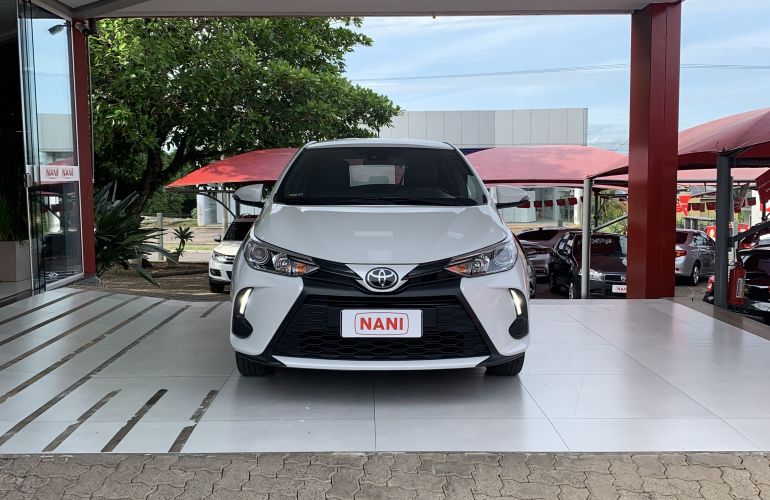 Toyota Yaris 1.5 XS Connect CVT - Foto #2