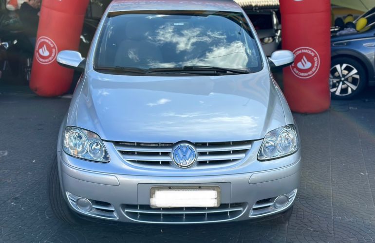 Volkswagen Fox 1.6 Mi Plus 8v - Foto #2