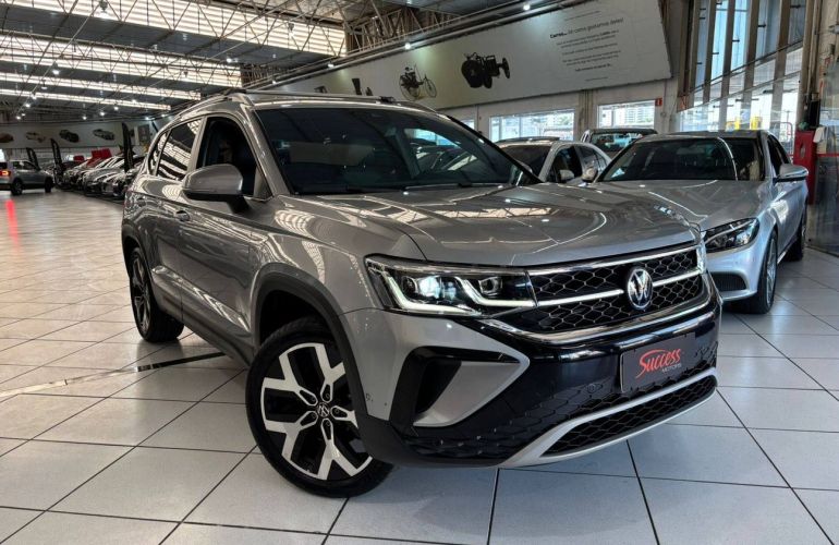 Volkswagen Taos 250 TSi Highline - Foto #4