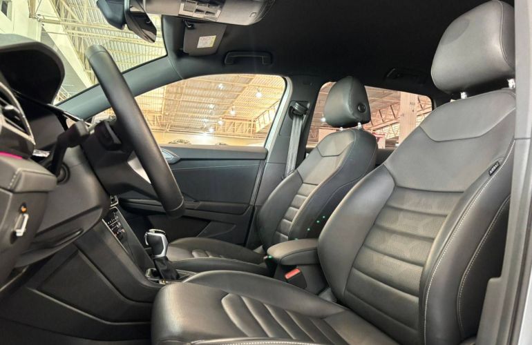 Volkswagen Taos 250 TSi Highline - Foto #8