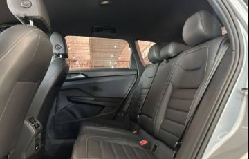 Volkswagen Taos 250 TSi Highline - Foto #9