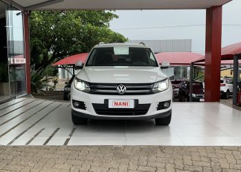 Volkswagen Tiguan 2.0 TSI 4WD - Foto #2