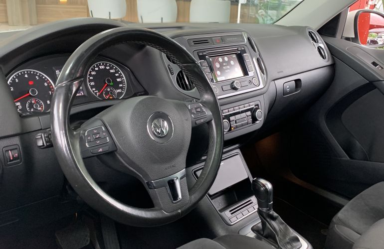 Volkswagen Tiguan 2.0 TSI 4WD - Foto #3